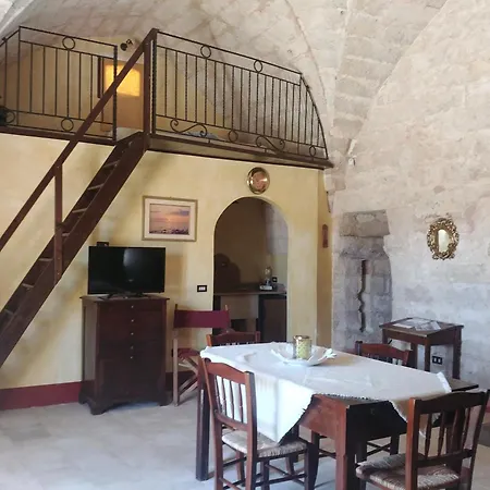 Masseria La Maestà - Dimora Storica * Sannicola